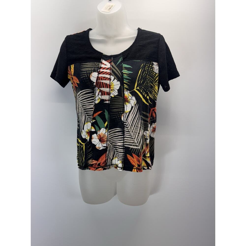 Onque Casual Women’s Black Tropical Blouse With Mesh Sleeves Size Small